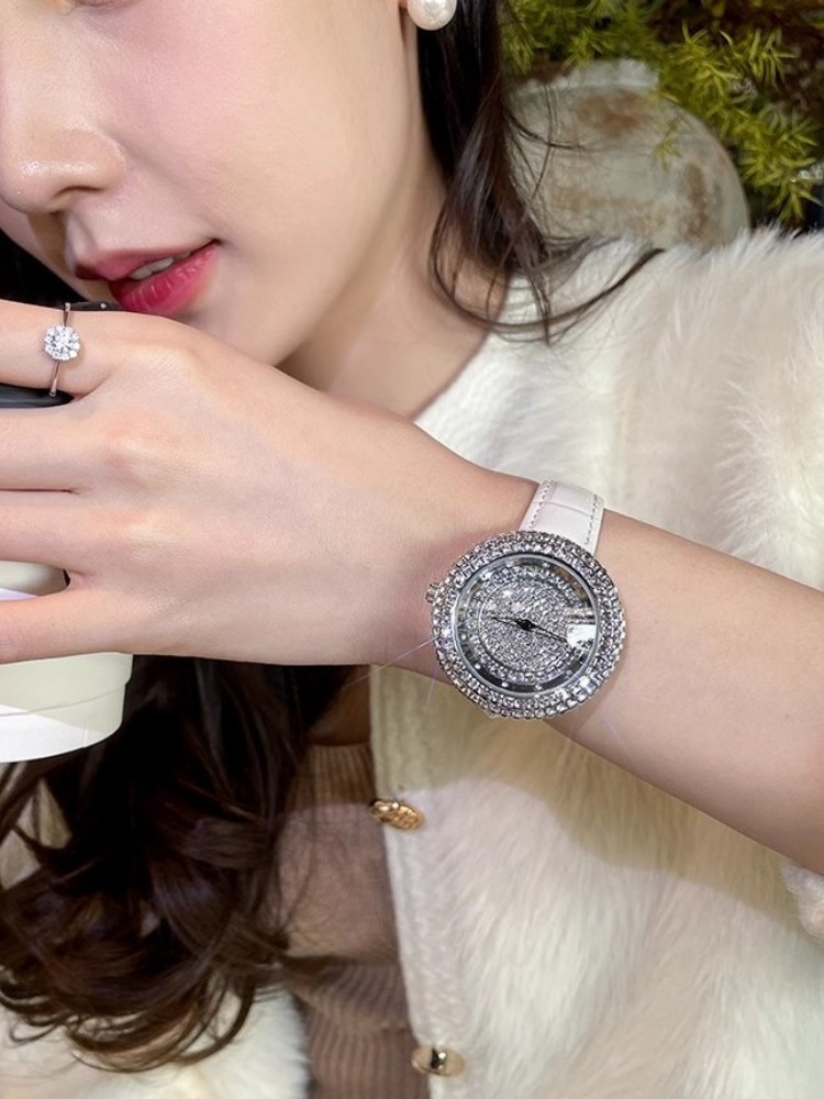 Diamants de luxe femmes montre - Home Office Design Ideas avis et prix