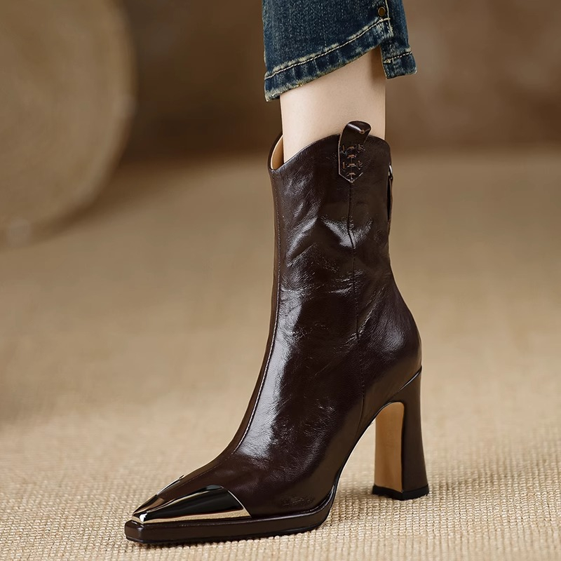 Bottes courtes à talons simple - Home Office Head avis et prix
