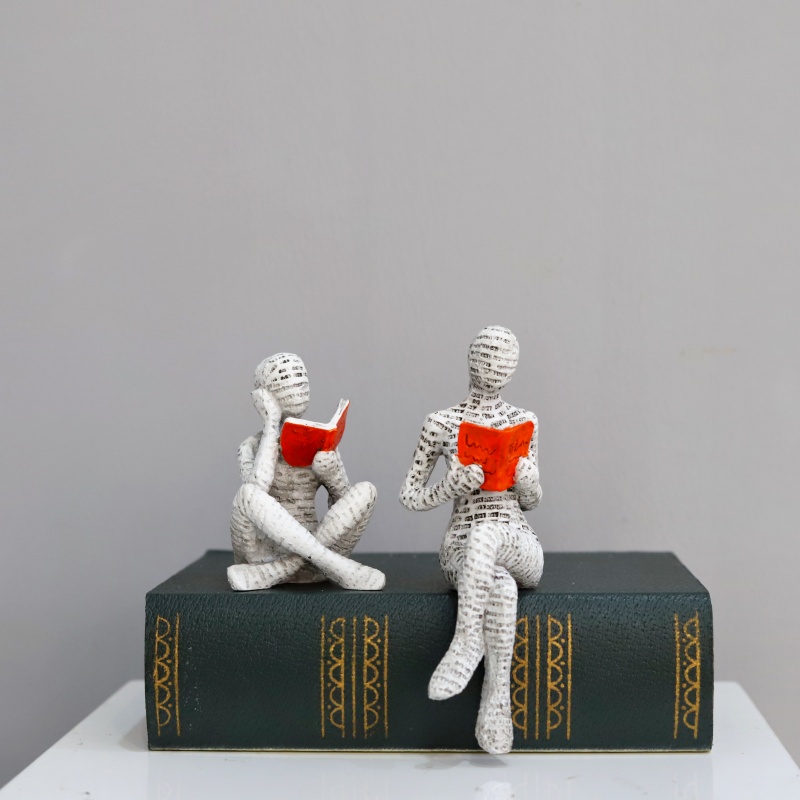 1 pièce, Statue de femme réflé - Home Office Bookshelves avis et prix